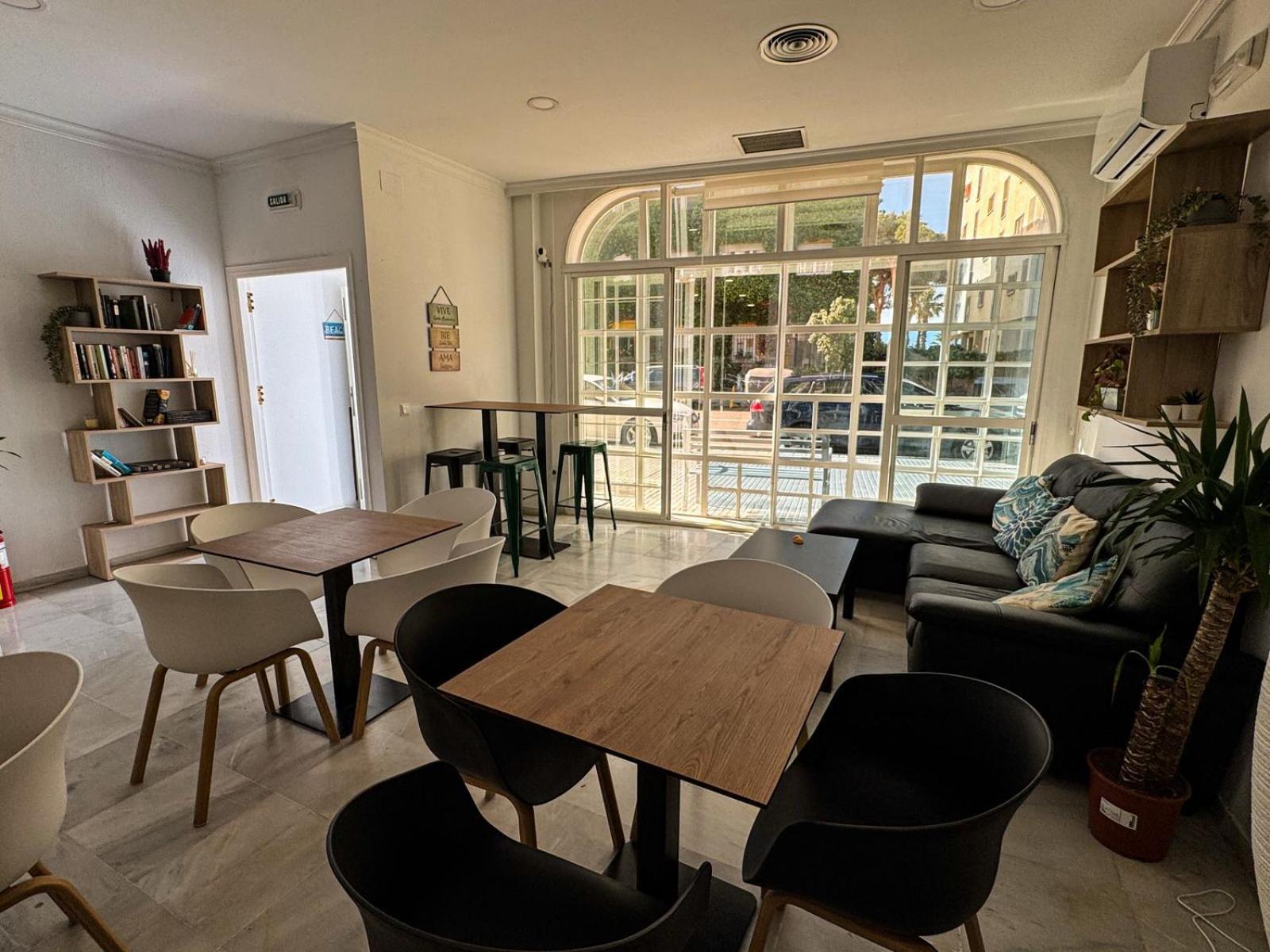 Hostel Sorolla Playa - Malaga — Photos 1